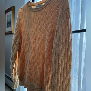 100% Cashmere crewneck